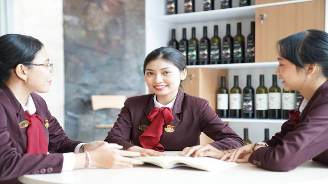 5 Universitas untuk Fakultas Perhotelan di Inggris